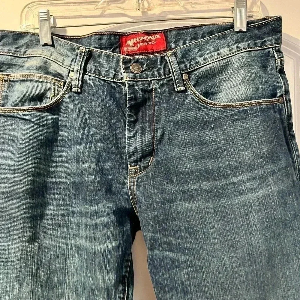 ~Arizona~ Jeans - Size 32